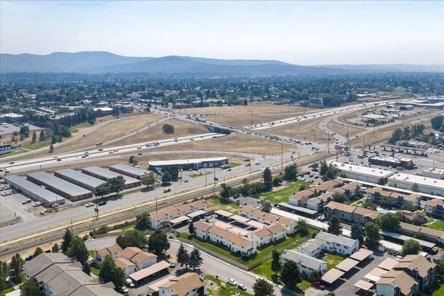 2107 N Houk Rd, Spokane Valley, WA 99216
