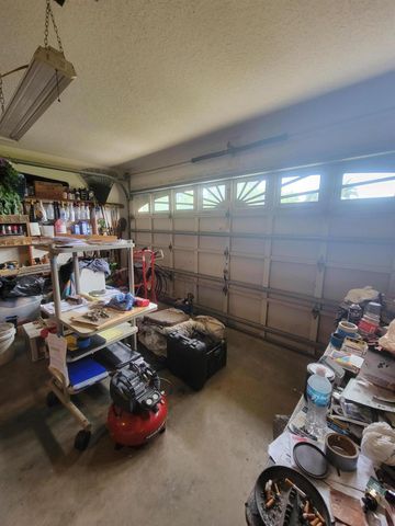 2570 SE West Blackwell Drive SE, Port St Lucie, FL 34952