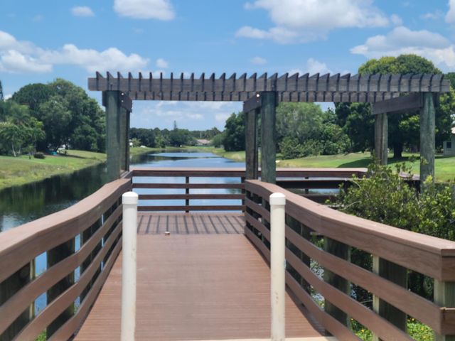 2570 SE West Blackwell Drive SE, Port St Lucie, FL 34952