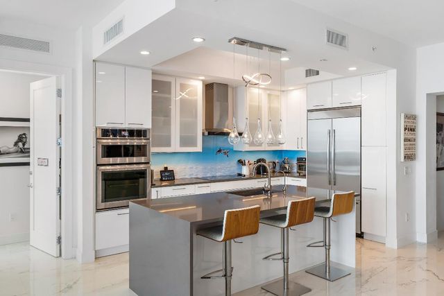 1 Water Club Way Ph 2204, North Palm Beach, FL 33408