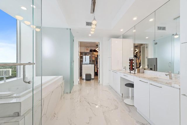 1 Water Club Way Ph 2204, North Palm Beach, FL 33408