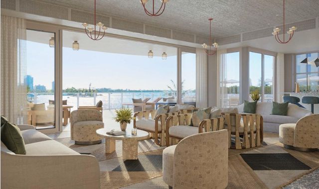 550 GOLDEN GATE POINT 702, Sarasota, FL 34236