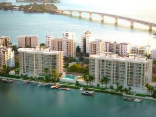 550 GOLDEN GATE POINT 702, Sarasota, FL 34236