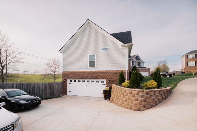 6041 Winning Colors, Richmond, KY 40475