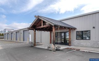 3124 Blossom Dr NE, Salem, OR 97303
