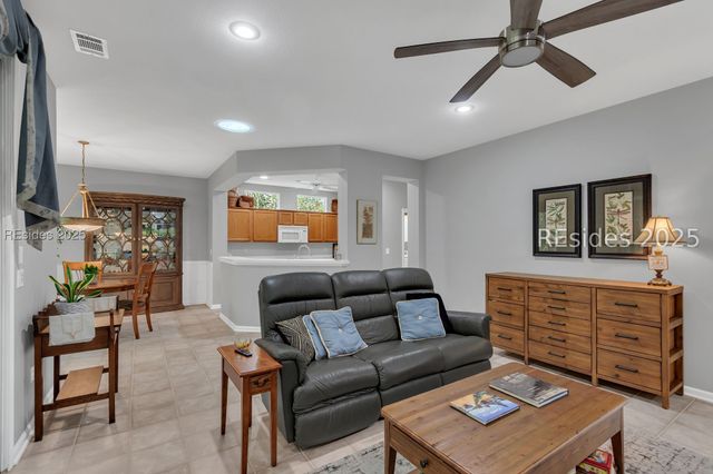 25 Hamilton Dr, Bluffton, SC 29909