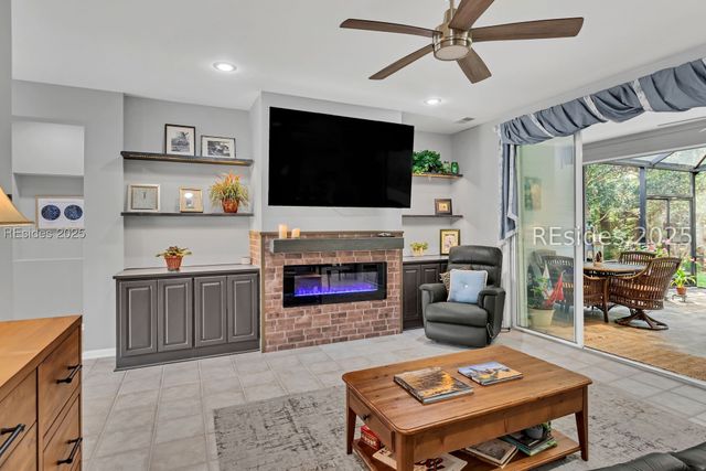 25 Hamilton Dr, Bluffton, SC 29909