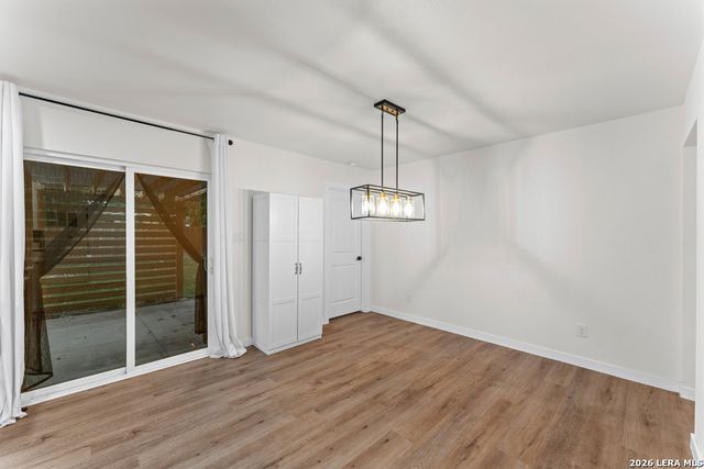 307 Dawnridge Dr, San Antonio, TX 78213