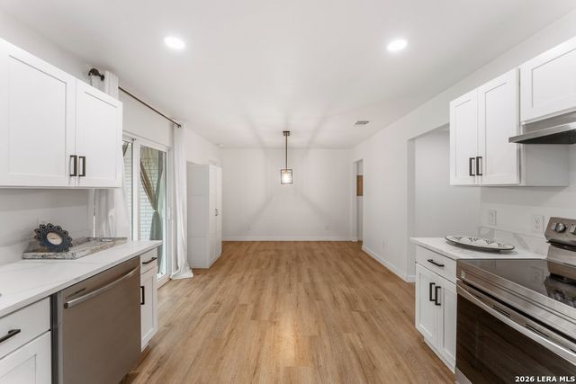 307 Dawnridge Dr, San Antonio, TX 78213