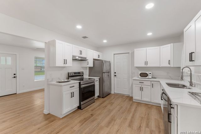 307 Dawnridge Dr, San Antonio, TX 78213