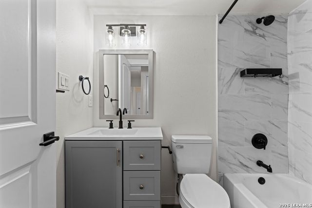 307 Dawnridge Dr, San Antonio, TX 78213