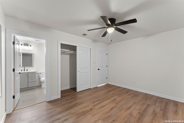 307 Dawnridge Dr, San Antonio, TX 78213