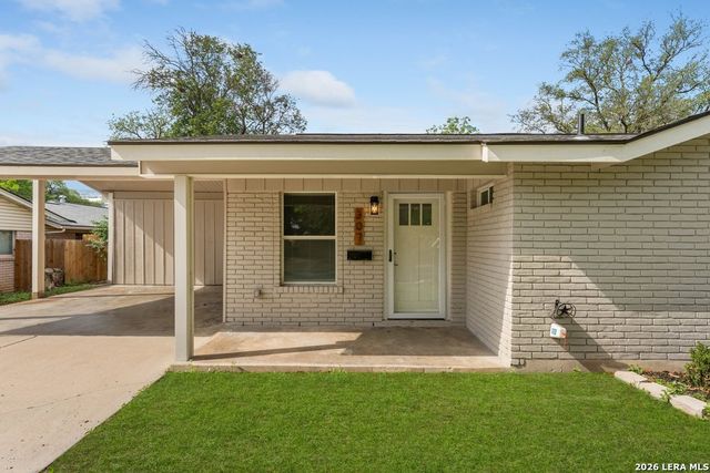 307 Dawnridge Dr, San Antonio, TX 78213