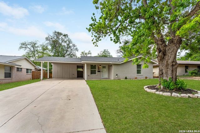 307 Dawnridge Dr, San Antonio, TX 78213