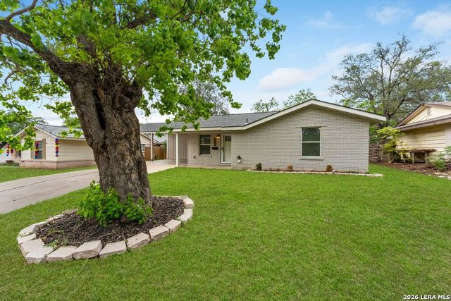 307 Dawnridge Dr, San Antonio, TX 78213