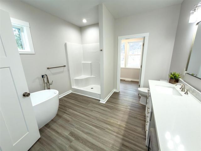 8828 S Division Avenue, Byron Center, MI 49315