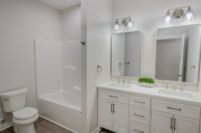 8828 S Division Avenue, Byron Center, MI 49315