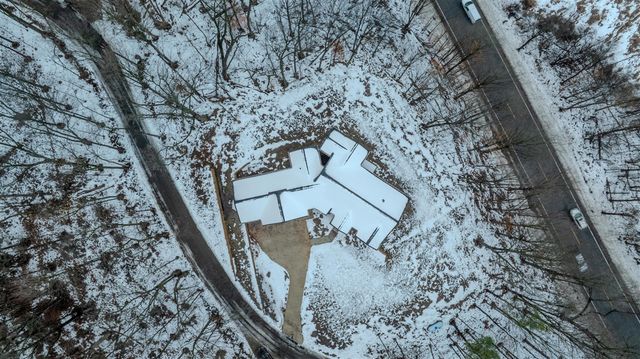 8828 S Division Avenue, Byron Center, MI 49315