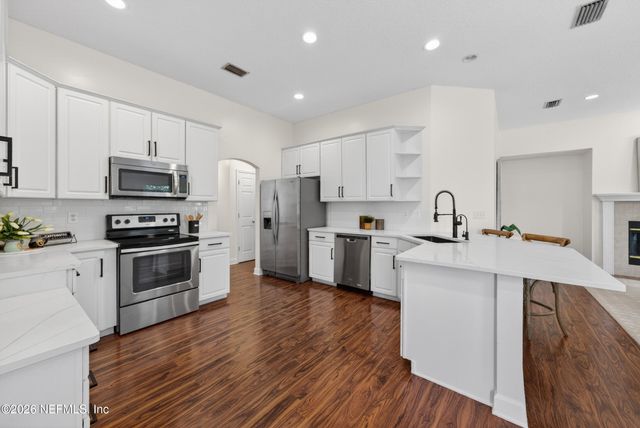 1819 SENTRY OAK Court, Fleming Island, FL 32003