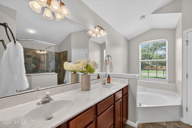 1819 SENTRY OAK Court, Fleming Island, FL 32003
