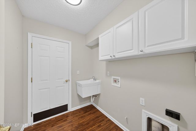 1819 SENTRY OAK Court, Fleming Island, FL 32003