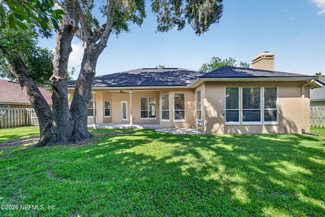 1819 SENTRY OAK Court, Fleming Island, FL 32003