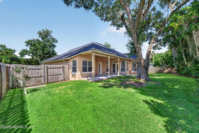 1819 SENTRY OAK Court, Fleming Island, FL 32003
