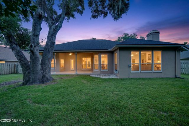 1819 SENTRY OAK Court, Fleming Island, FL 32003