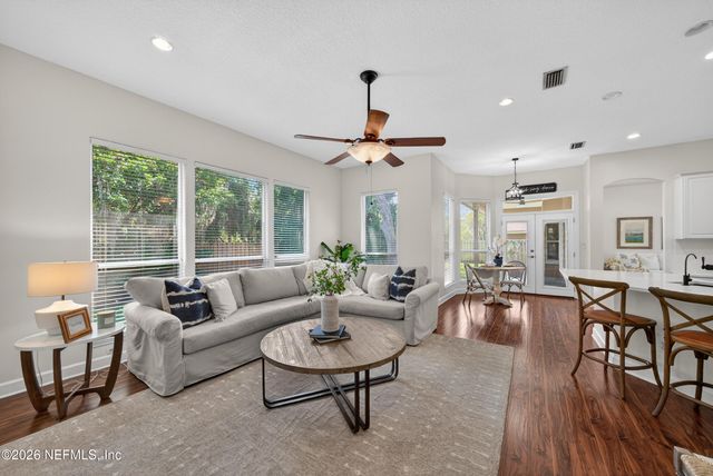 1819 SENTRY OAK Court, Fleming Island, FL 32003