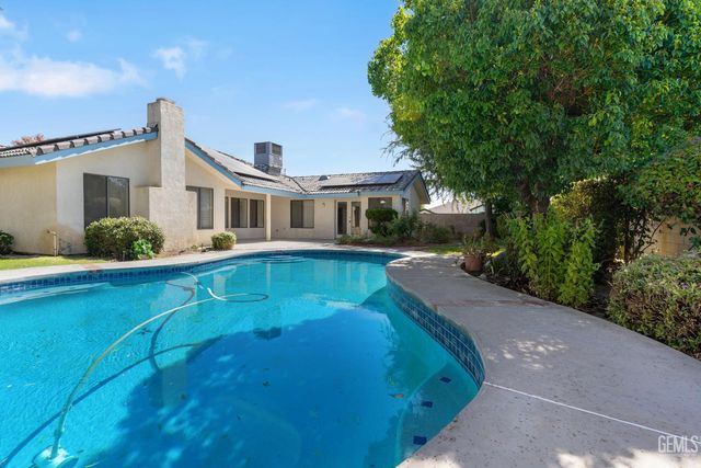 13801 Taradale Court, Bakersfield, CA 93314