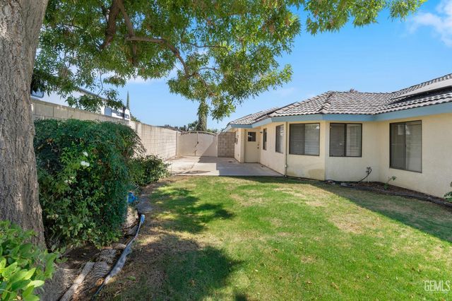 13801 Taradale Court, Bakersfield, CA 93314