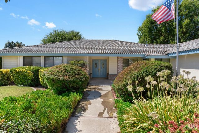 13801 Taradale Court, Bakersfield, CA 93314