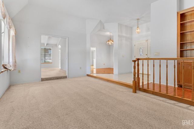 13801 Taradale Court, Bakersfield, CA 93314