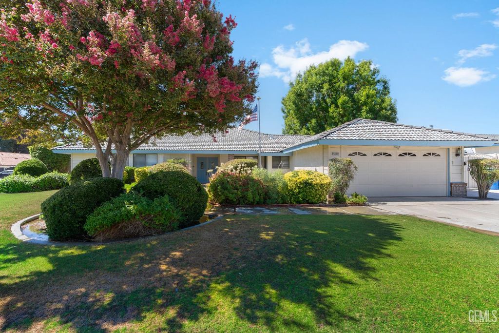 13801 Taradale Court, Bakersfield, CA 93314