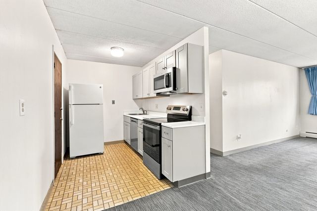50 Water St 47, Medford, MA 02155