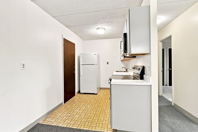 50 Water St 47, Medford, MA 02155