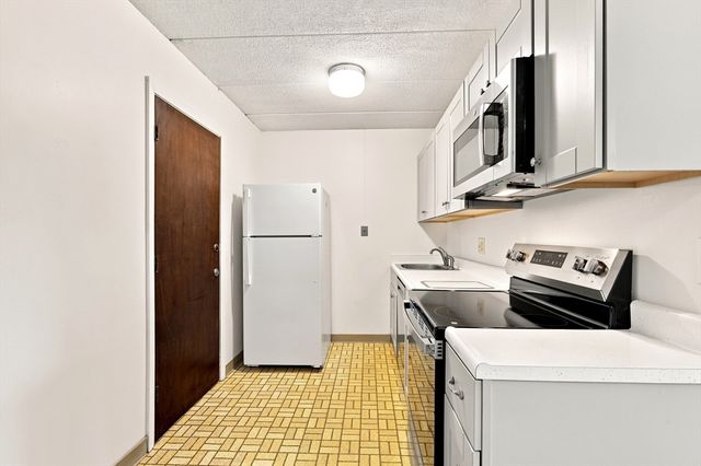 50 Water St 47, Medford, MA 02155