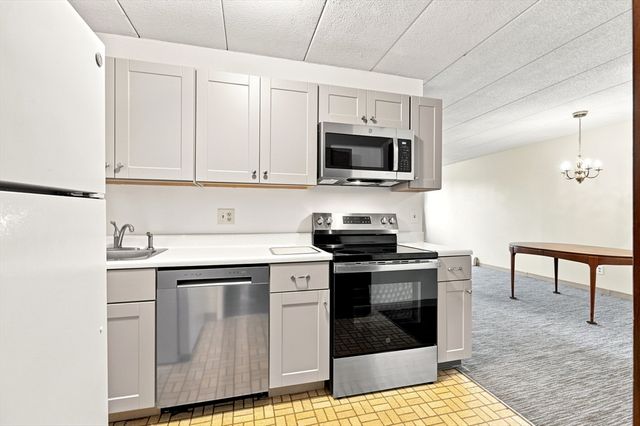 50 Water St 47, Medford, MA 02155