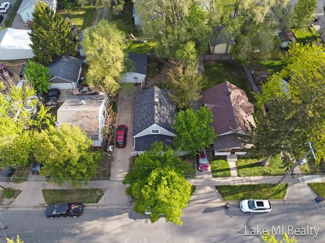 27 Exchange Street Se, City Of Wyoming, MI 49548
