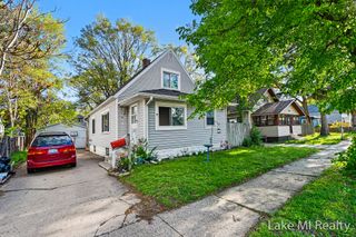 27 Exchange Street Se, City Of Wyoming, MI 49548