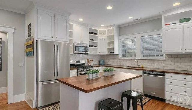 1507 E 51st Street, Savannah, GA 31404