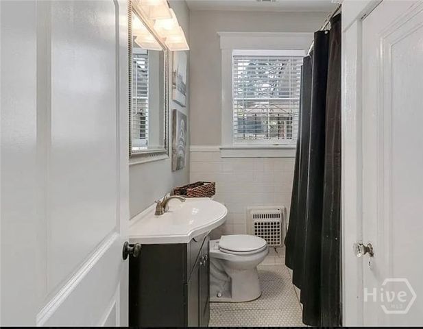 1507 E 51st Street, Savannah, GA 31404