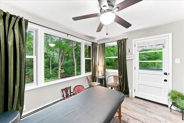3671 SAINT PETERS RD, Elverson, PA 19520