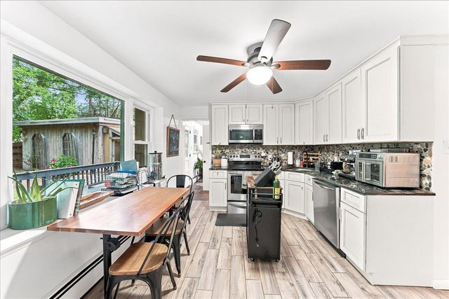 3671 SAINT PETERS RD, Elverson, PA 19520