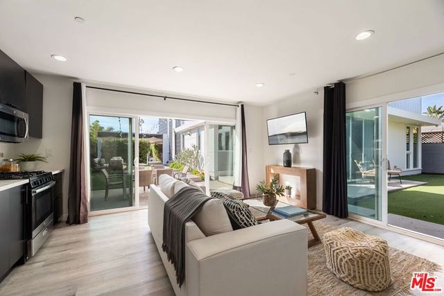 4354 Keystone Avenue, Culver City, CA 90232