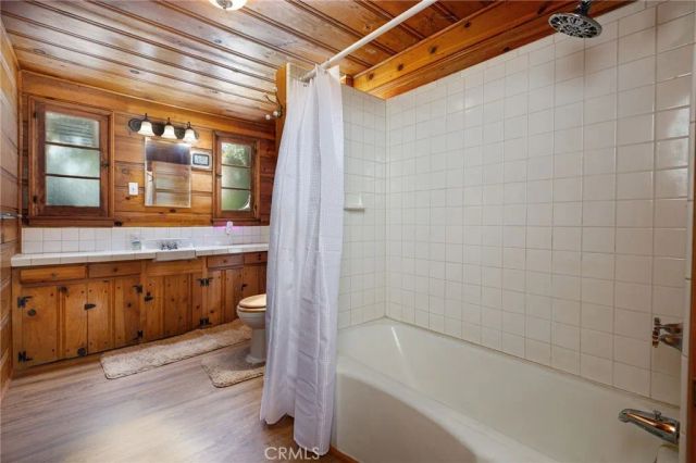 23969 Wildwood Lane, Crestline, CA 92325