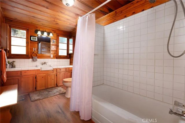 23969 Wildwood Lane, Crestline, CA 92325