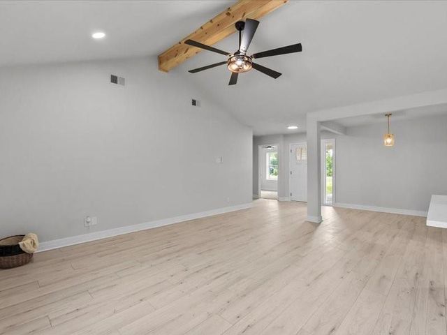 211 Avenue I, Alvin, TX 77511