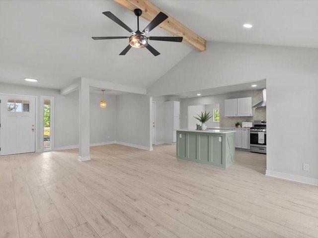 211 Avenue I, Alvin, TX 77511