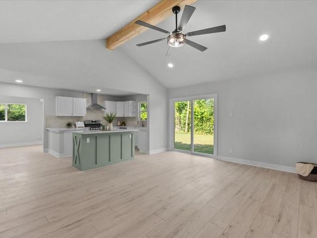 211 Avenue I, Alvin, TX 77511